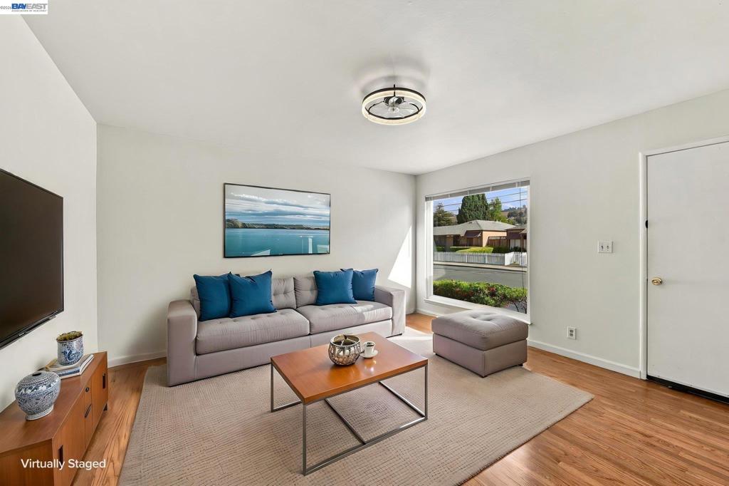 28611 Cole Pl