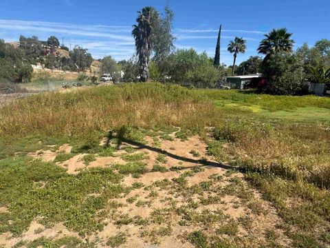 Photo of 0 Mt Vernon Place, Canyon Lake, CA 92587 (MLS # PTP2602346)