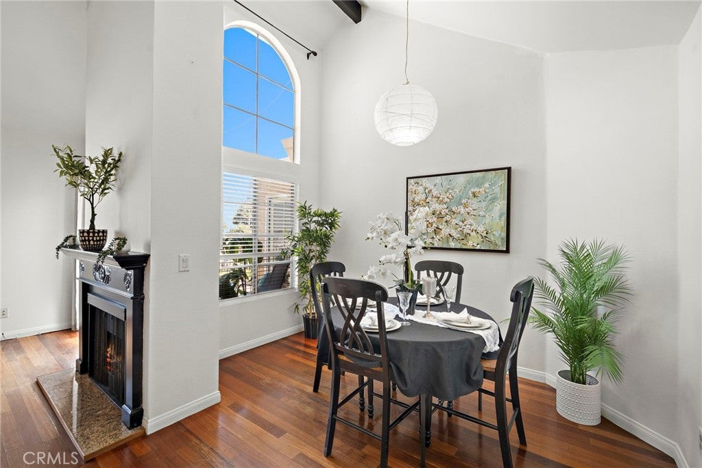 1100 Newport Avenue 404, Long Beach CA 90804