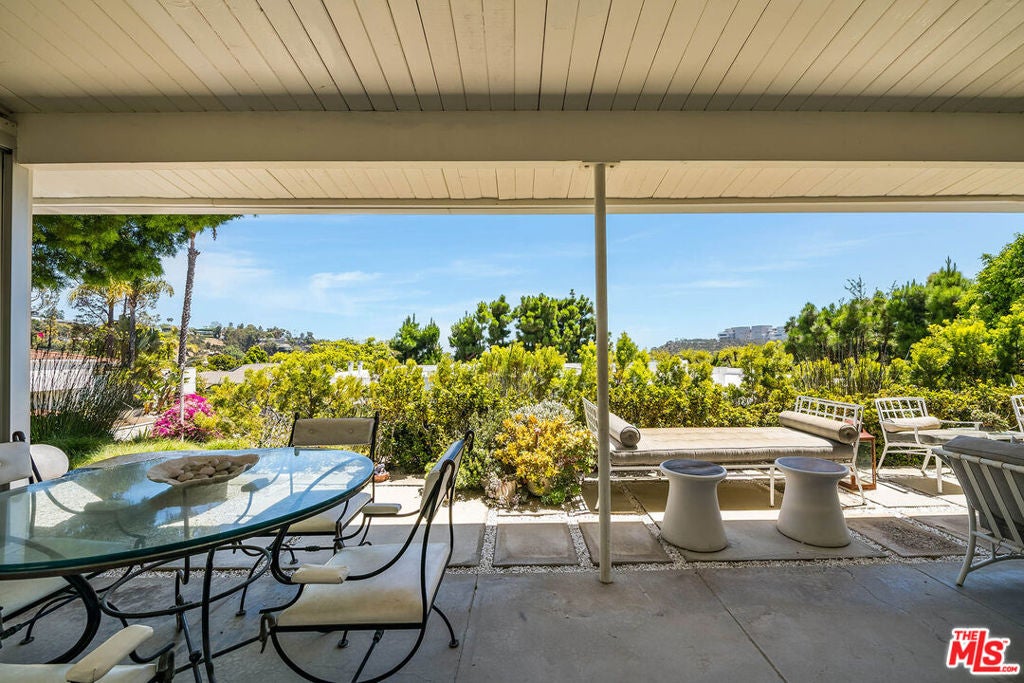 1331 Casiano Road