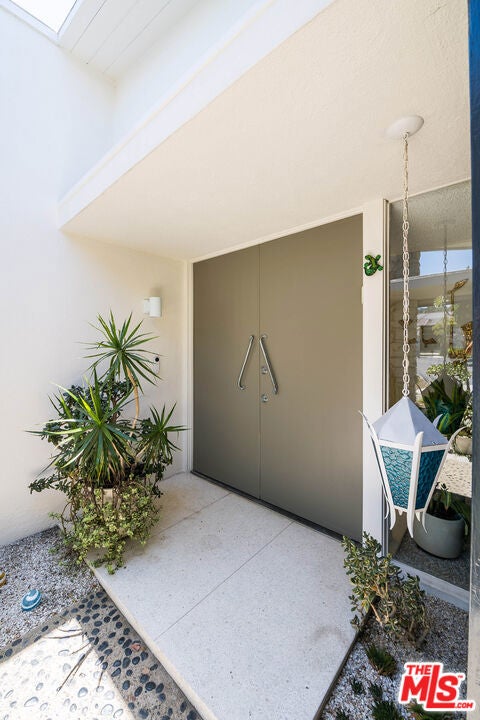 1331 Casiano Road