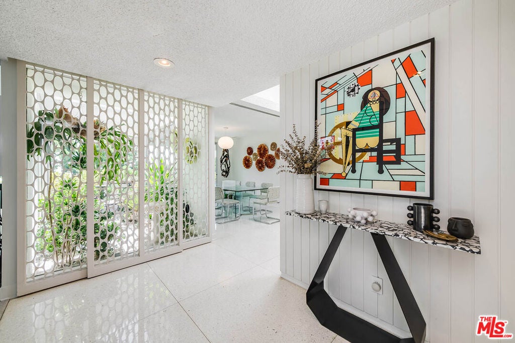 1331 Casiano Road