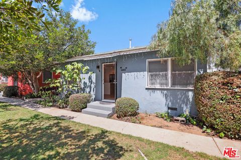 Photo of 1944 Cloverfield Blvd. #B, Santa Monica, CA 90404 (MLS # 26765795)
