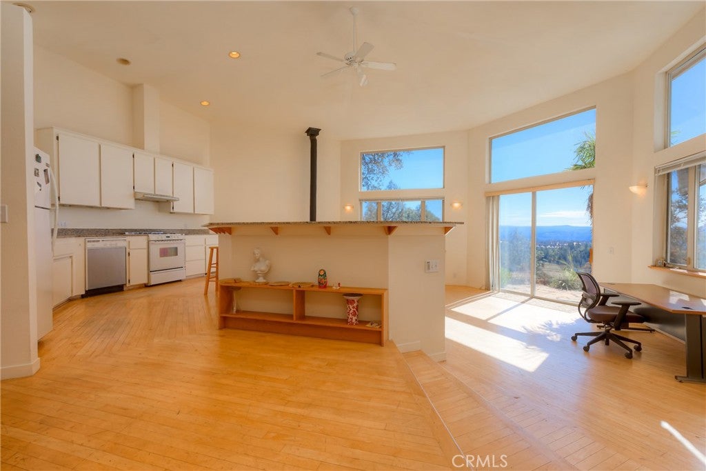 9018 winding way