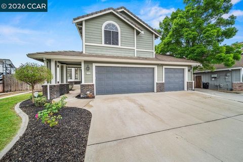 Photo of 1520 Thistle Ct, Oakley, CA 94561 (MLS # 41129386)