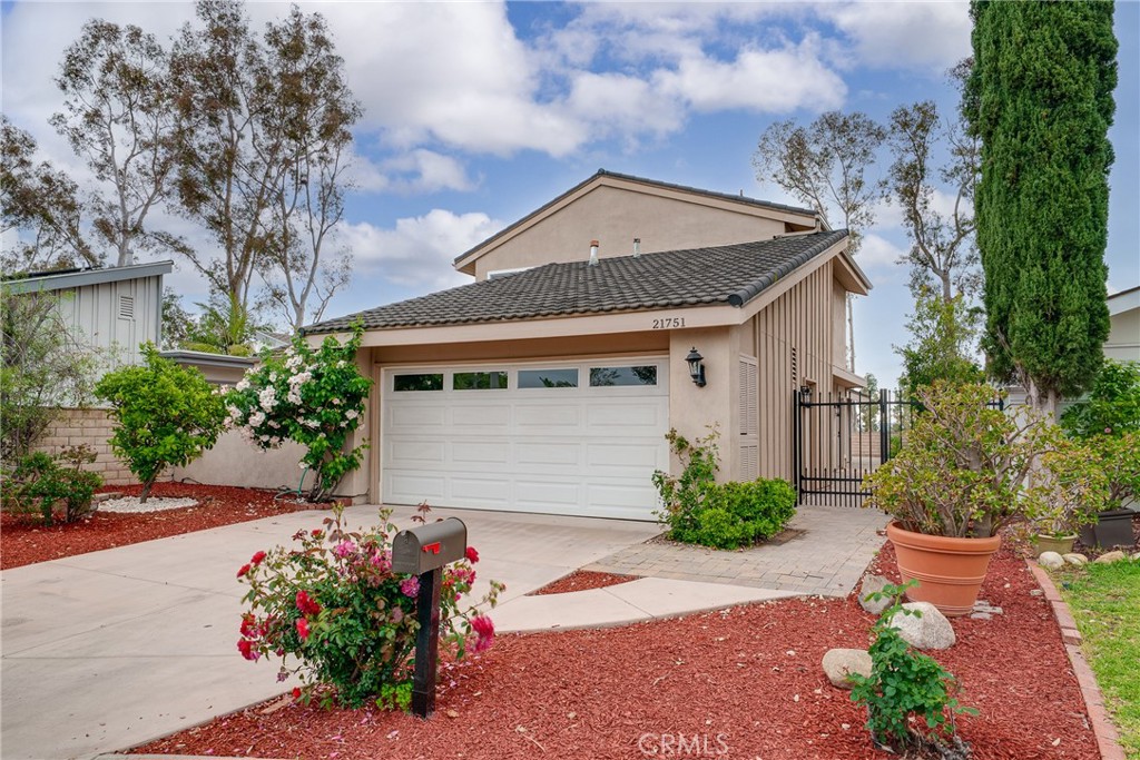21751 Eveningside Lane
