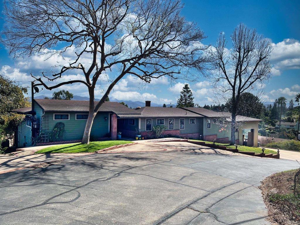 998 Bernita Rd