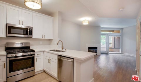 Photo of 348 S Hauser Boulevard #2-301, Los Angeles, CA 90036 (MLS # 26999335)