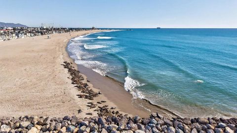 Tiny photo for 2408 Ocean Drive, Oxnard, CA 93035 (MLS # V1-33154)