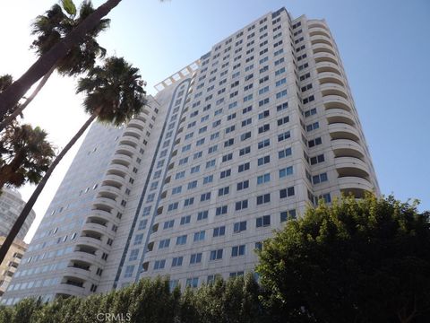 Photo of 525 E Seaside Way #807, Long Beach, CA 90802 (MLS # PW26060163)