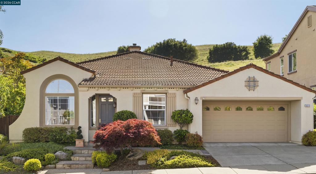 822 Pradera Way