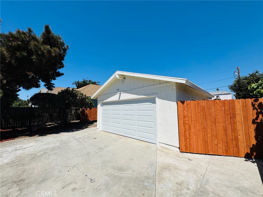 1781 W 24TH Street