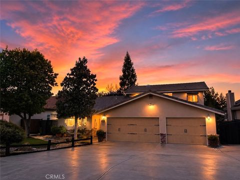 Photo of 1695 Southfork PL, Paso Robles, CA 93446 (MLS # PI26139648)