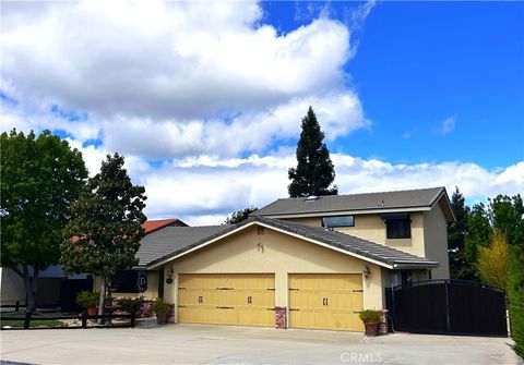 Tiny photo for 1695 Southfork PL, Paso Robles, CA 93446 (MLS # PI26139648)