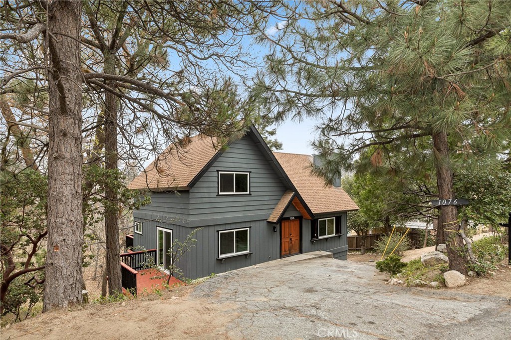1076 Grass Valley Road