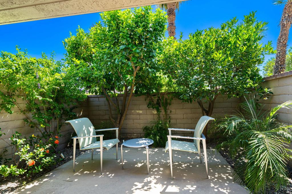 The Springs C.C. - Residential