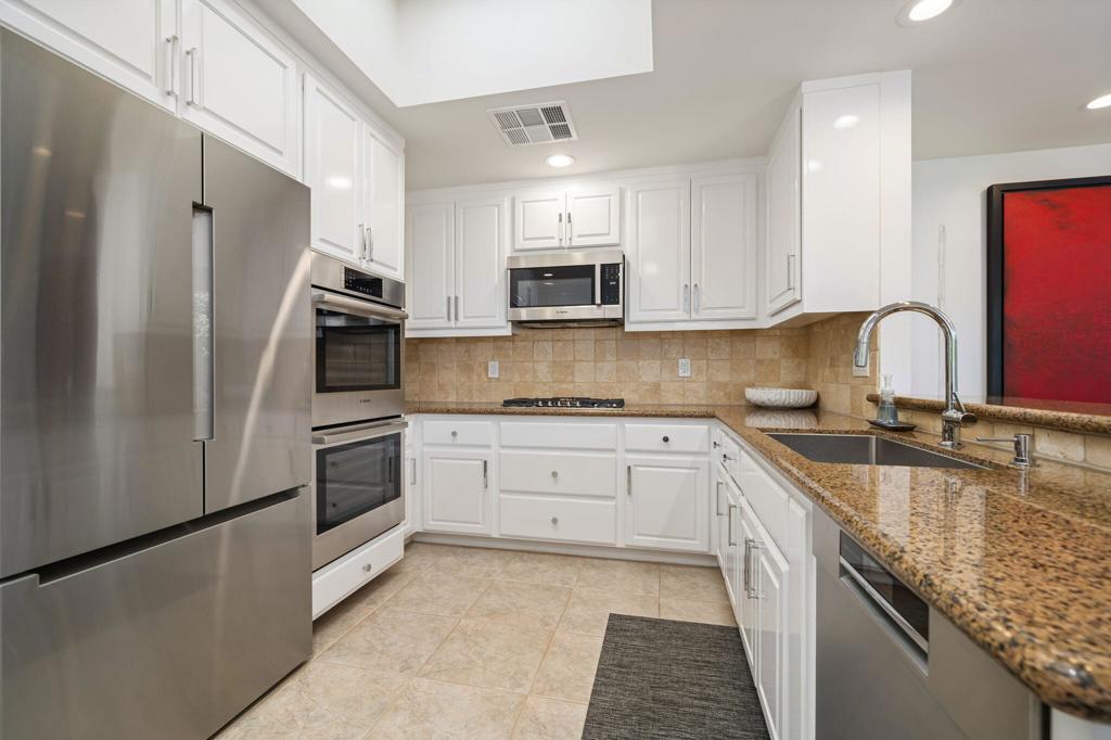 The Springs C.C. - Residential