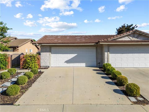 Photo of 23229 Faisan Court, Valencia, CA 91355 (MLS # SR26135695)