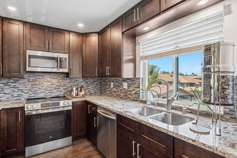955 Postal Way 58 Vista CA 92083