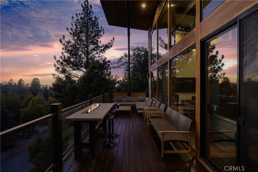 43669 Ridge Crest
