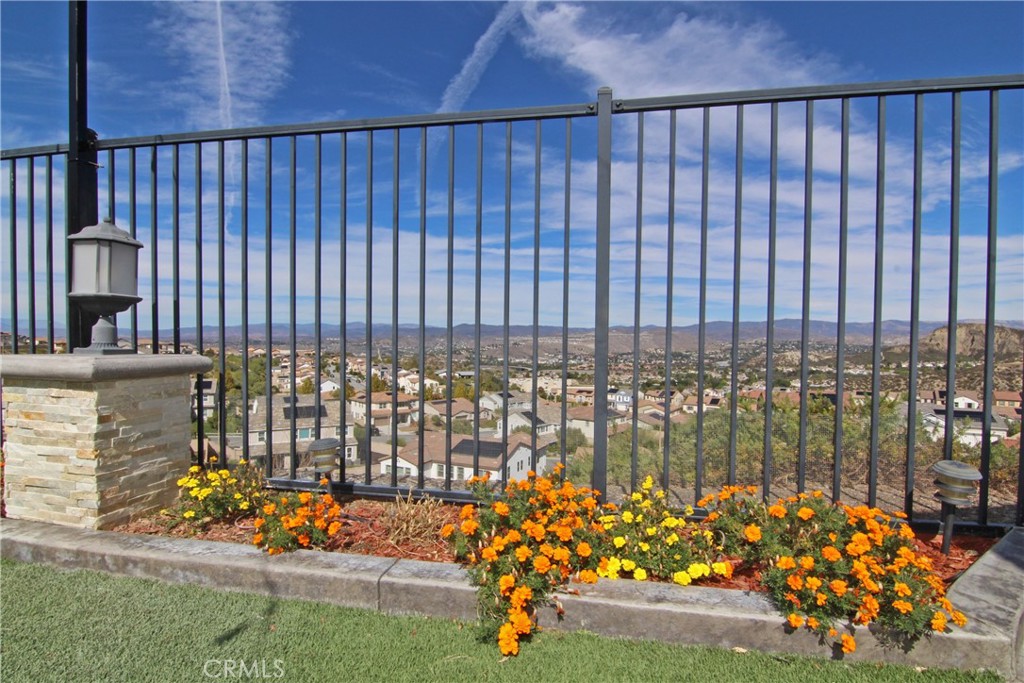 Cresta (CRSTA) - Residential