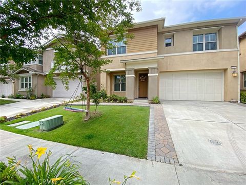 Photo of 3318 Ridge Park Court, Long Beach, CA 90804 (MLS # RS25135840) Photo of 3318 Ridge Park Court, Long Beach, CA 90804 (MLS # RS25135840)