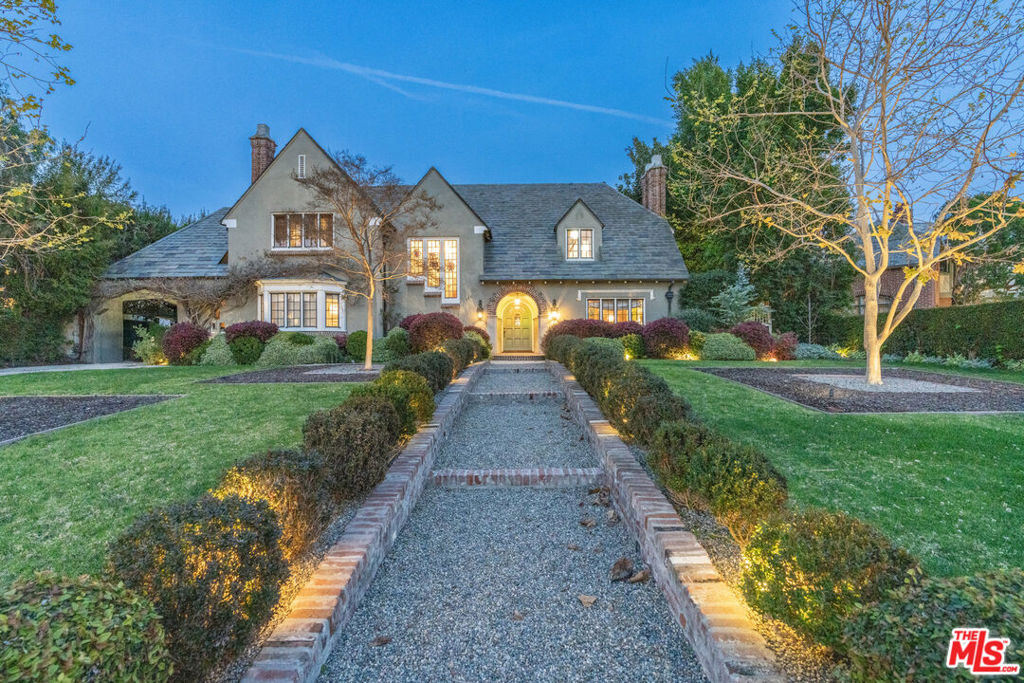 Properties 1 340 S Plymouth Boulevard