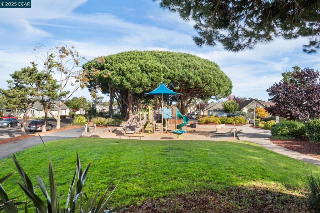 SANDPIPER COVE - Residential