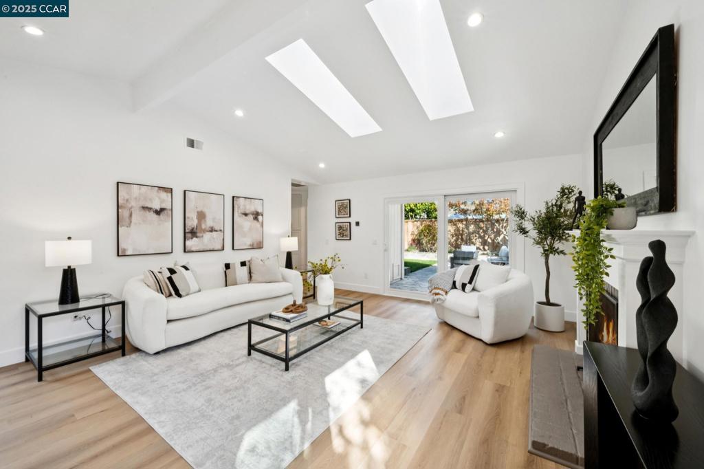 SANDPIPER COVE - Residential