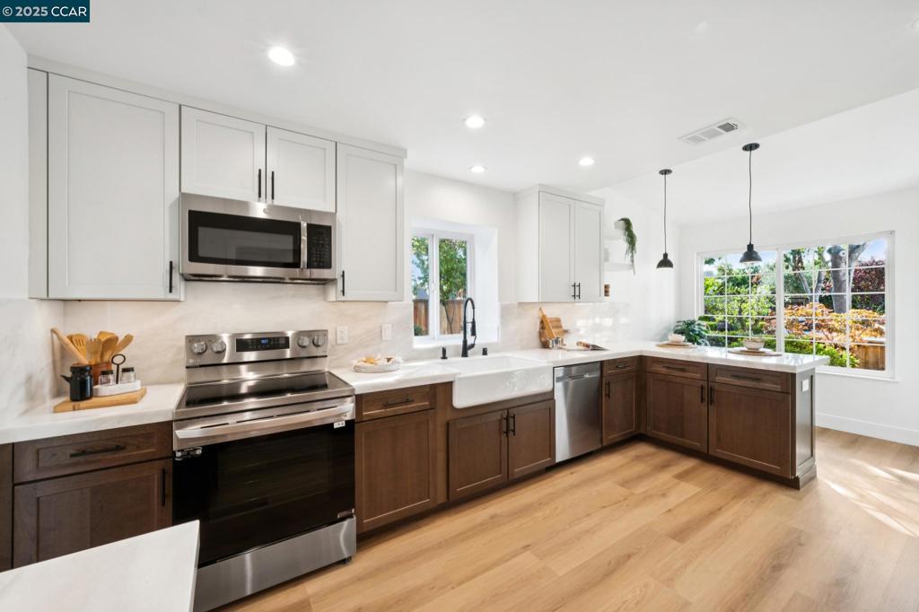 SANDPIPER COVE - Residential