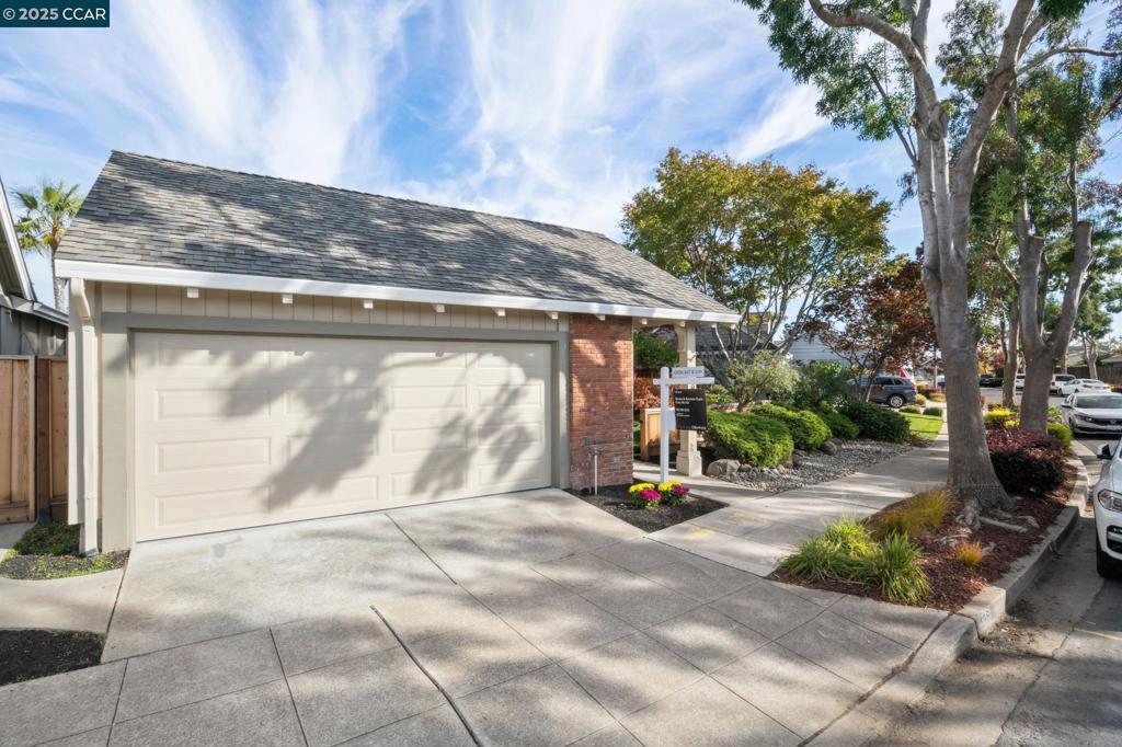 SANDPIPER COVE - Residential