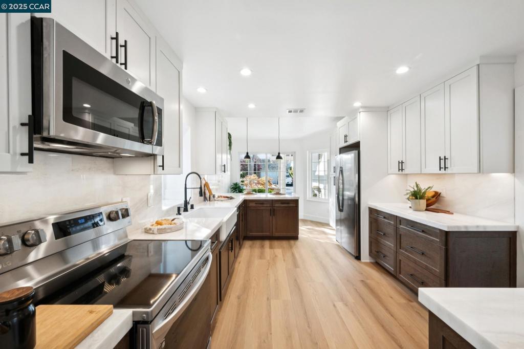 SANDPIPER COVE - Residential