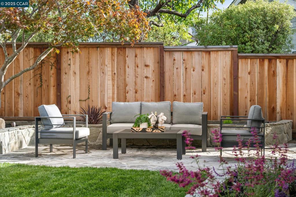 SANDPIPER COVE - Residential