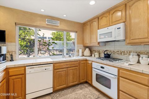 Tiny photo for 3141 Wild Horse Court, Thousand Oaks, CA 91360 (MLS # 226001003)