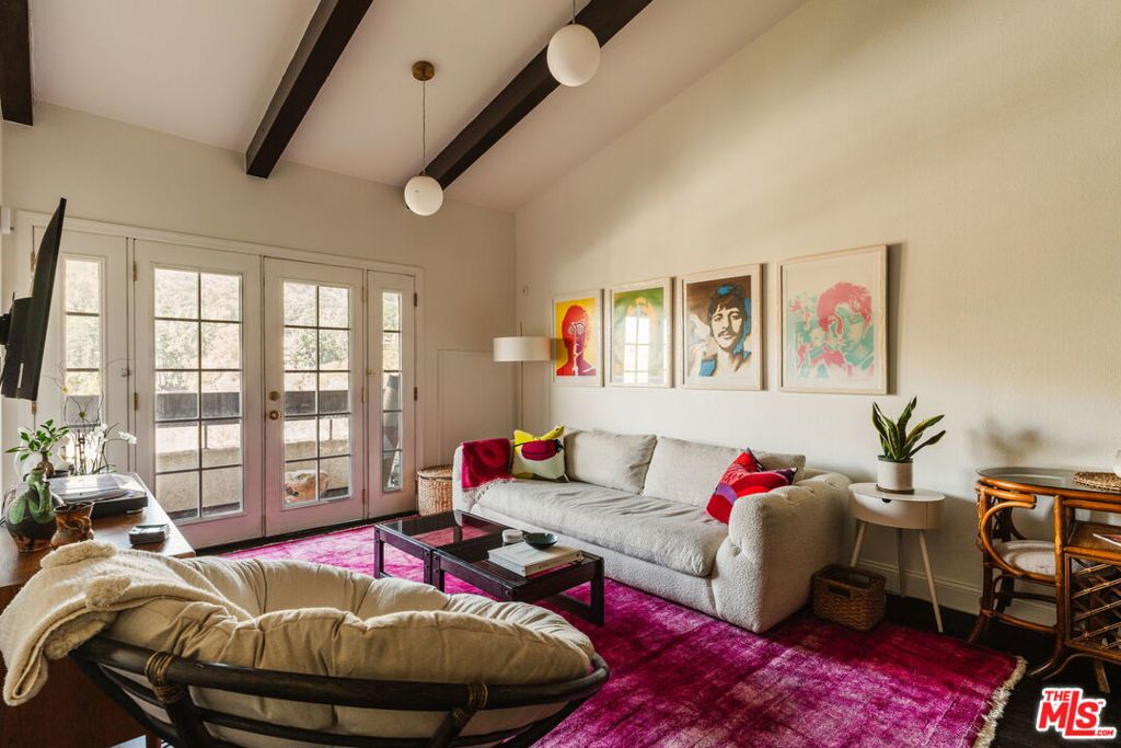 2700 Cahuenga Boulevard 4319
