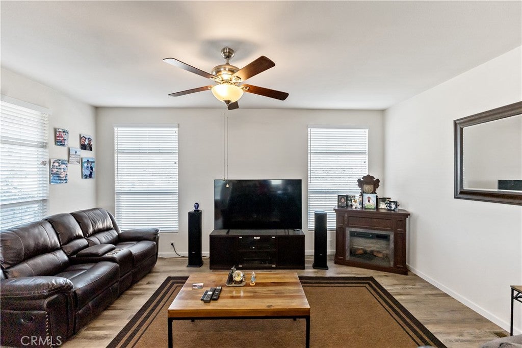 1272 Villa SPC 76
