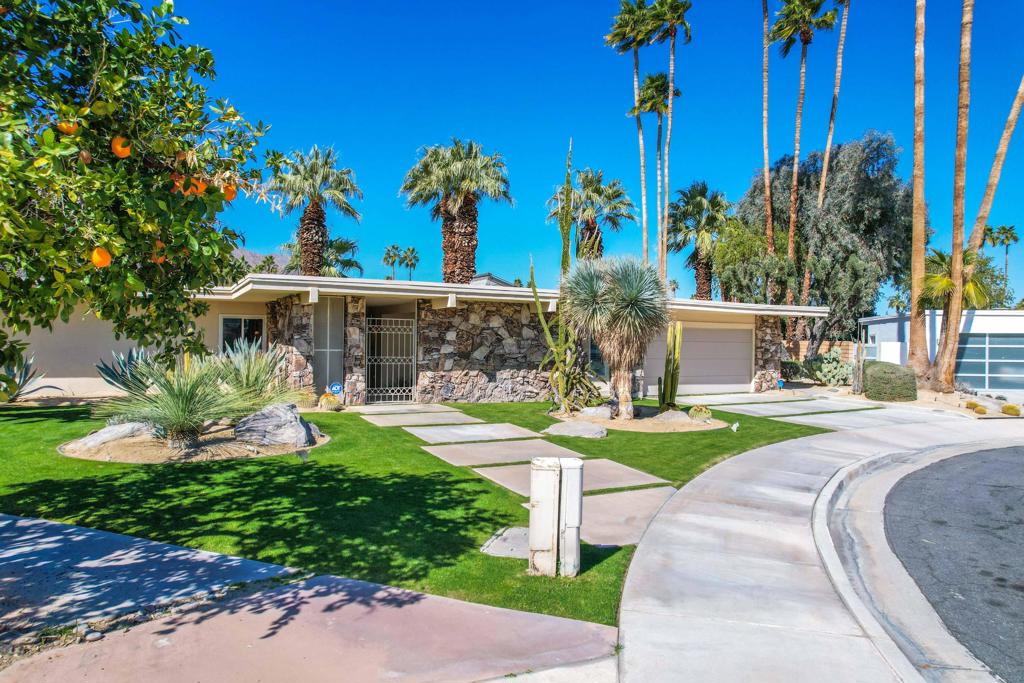 Indian Canyons - Residential