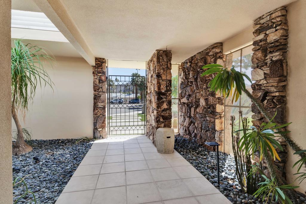 Indian Canyons - Residential