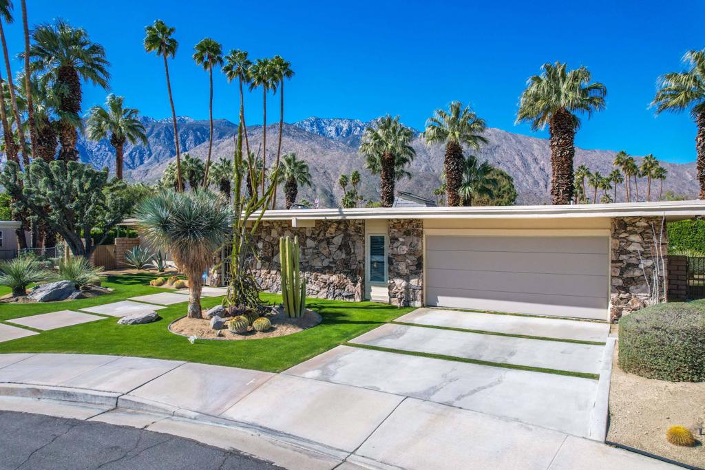 Indian Canyons - Residential