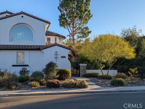 23737 Hayes Avenue Murrieta CA 92562