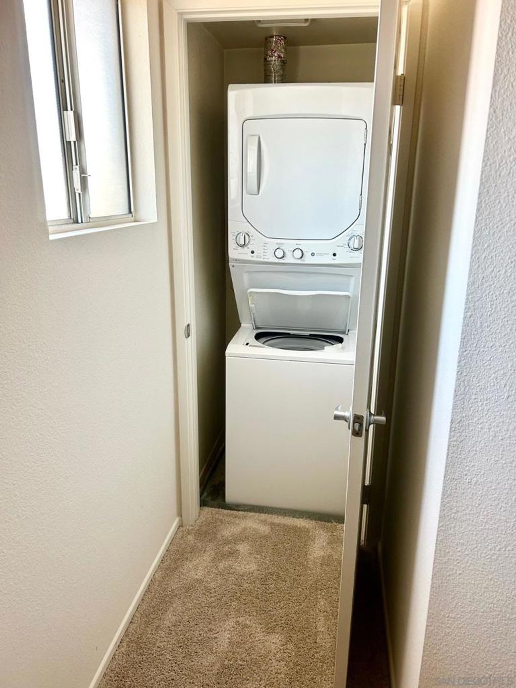 Photo of 640 Camino De La Reina #1405, San Diego, CA 92108 (MLS # 260006862SD)