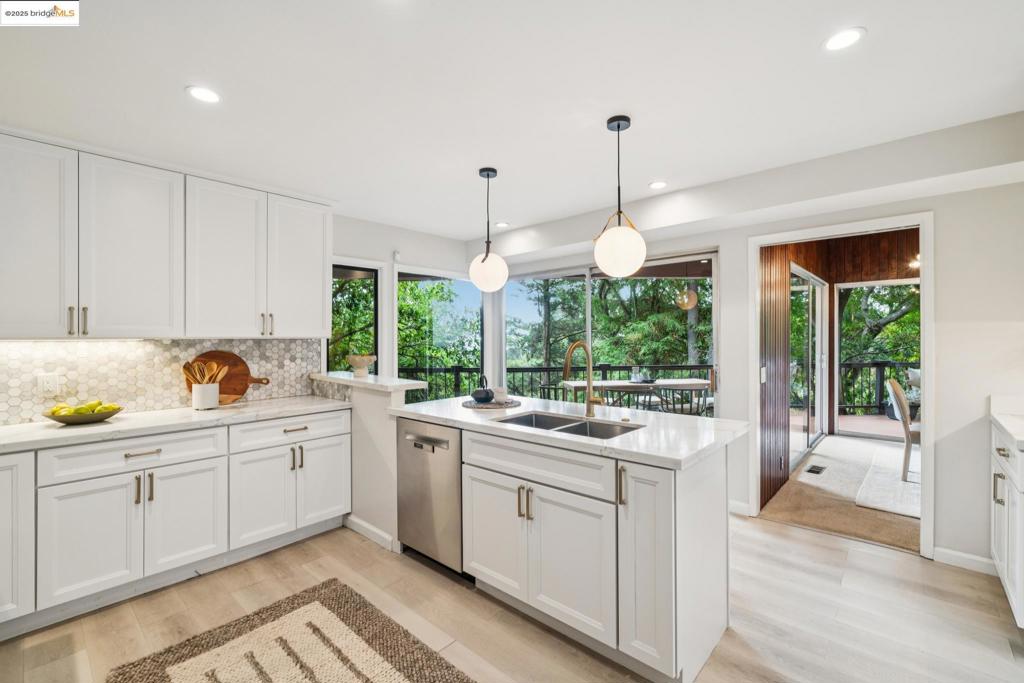 PIEDMONT PINES - Residential