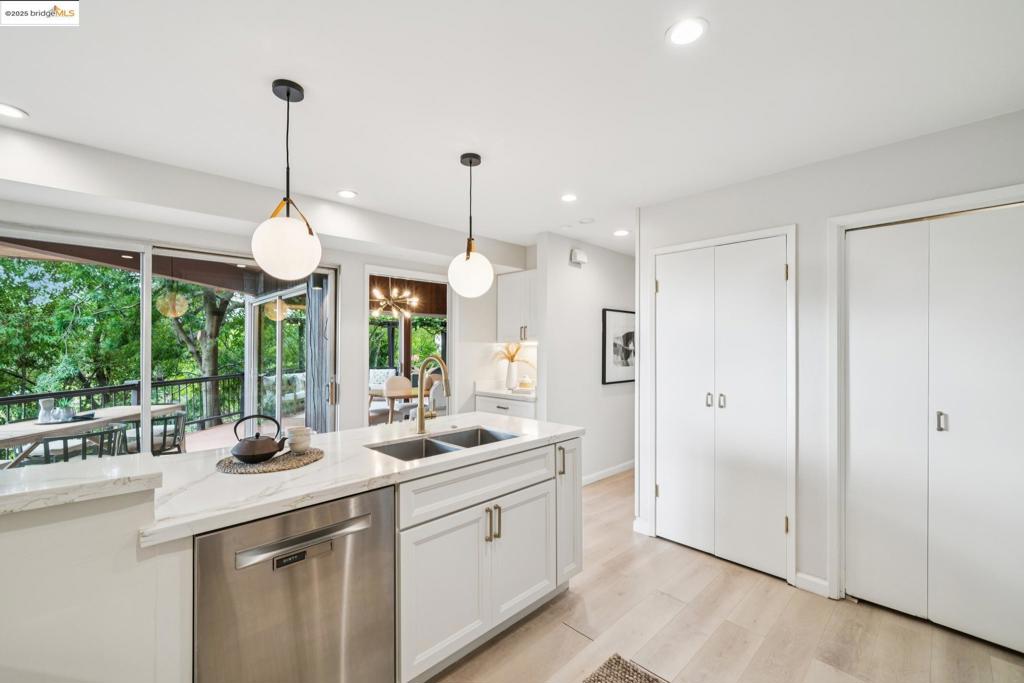 PIEDMONT PINES - Residential