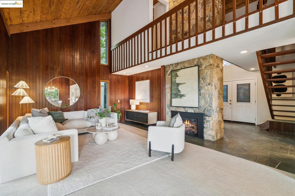 PIEDMONT PINES - Residential