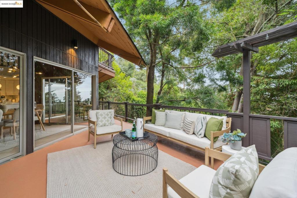 PIEDMONT PINES - Residential