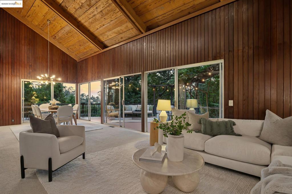 PIEDMONT PINES - Residential