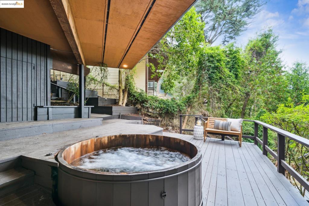 PIEDMONT PINES - Residential