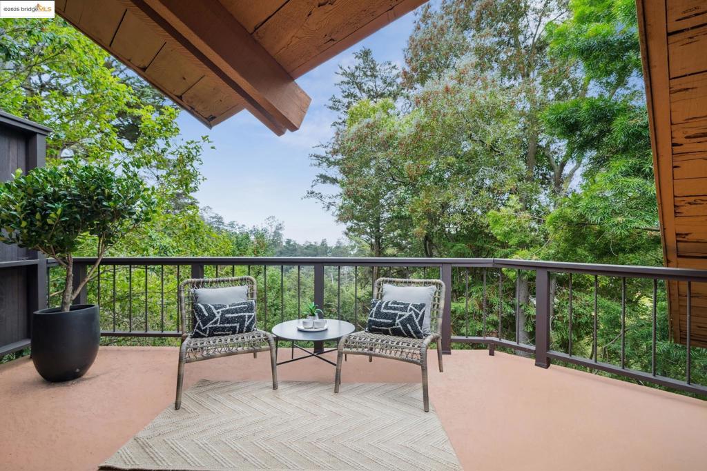PIEDMONT PINES - Residential