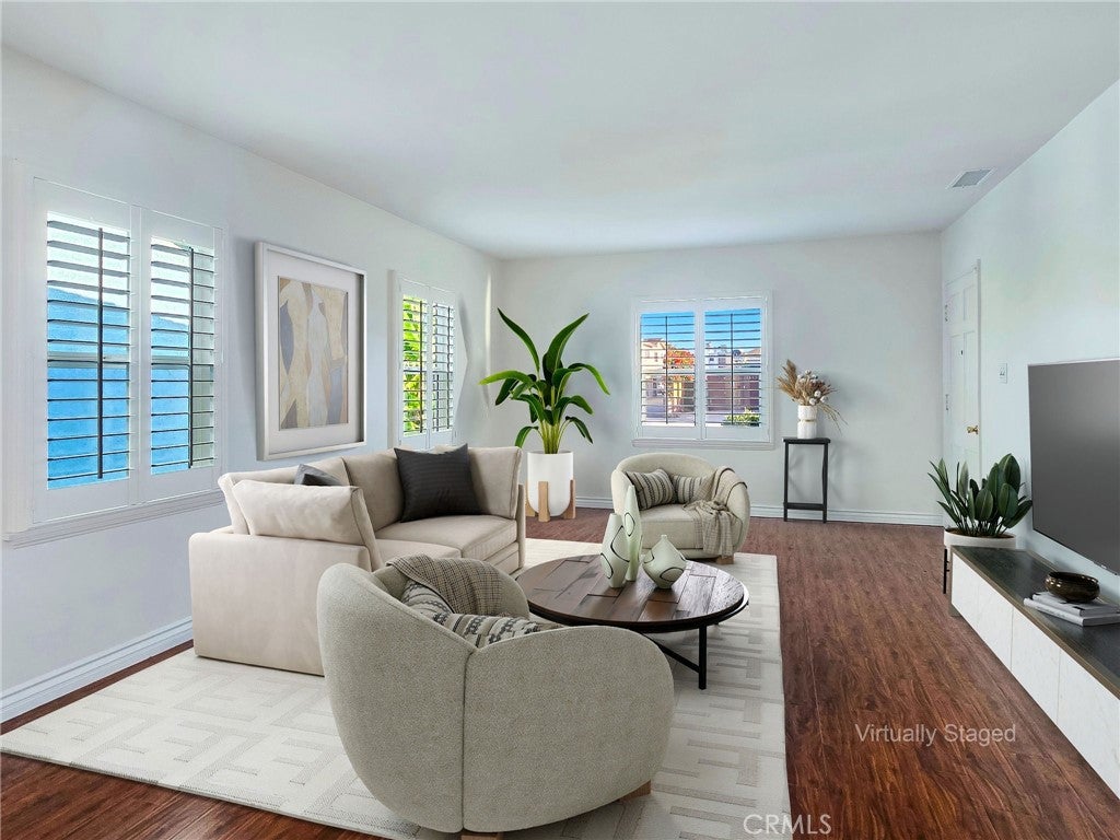 1611 W 154th Place