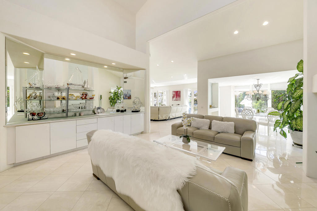 Lake La Quinta - Residential Lease